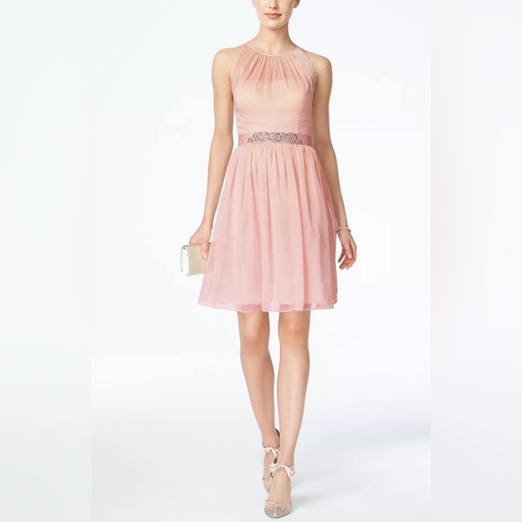 Adrianna Papell Women’s Chiffon Halter Embellished Pink Dtess NWT Size 4 - Picture 1 of 3